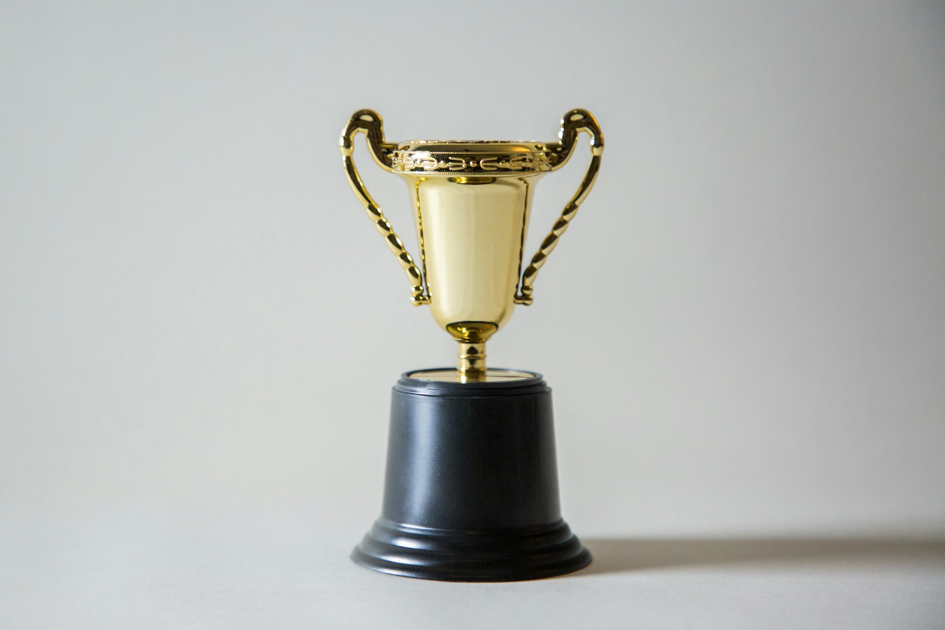 Moeve and Canal de Isabel II Among Top Winners at the DEC 2025 Awards